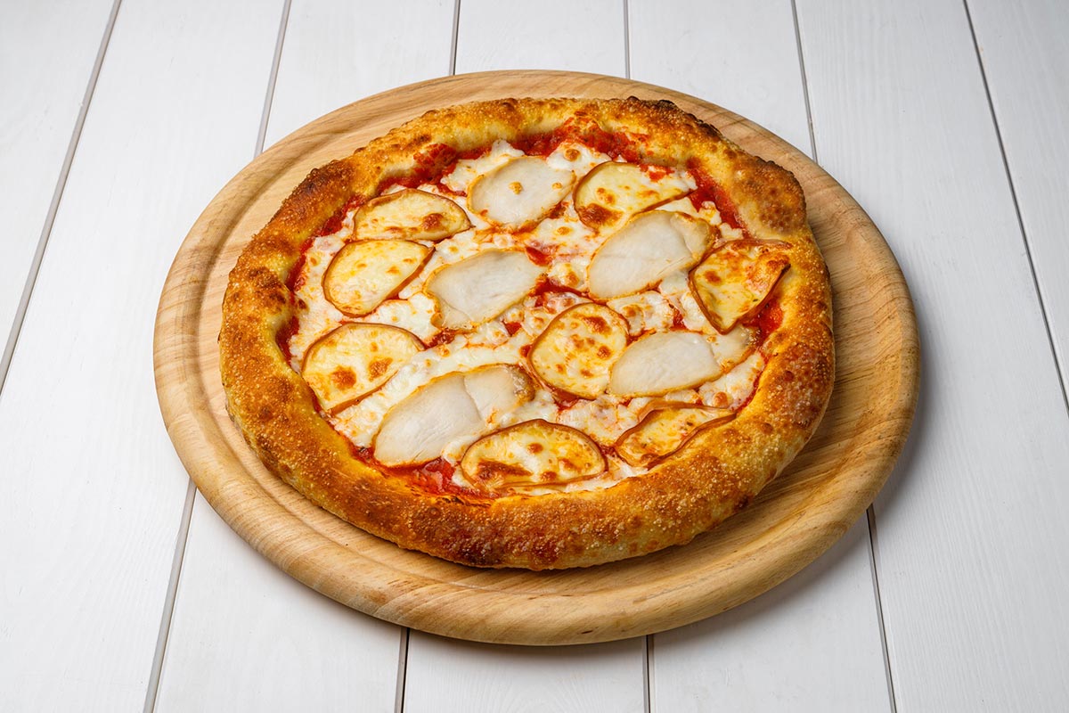 Пицца с курицей и копченым сыром скаморциа Food Art  со скидкой